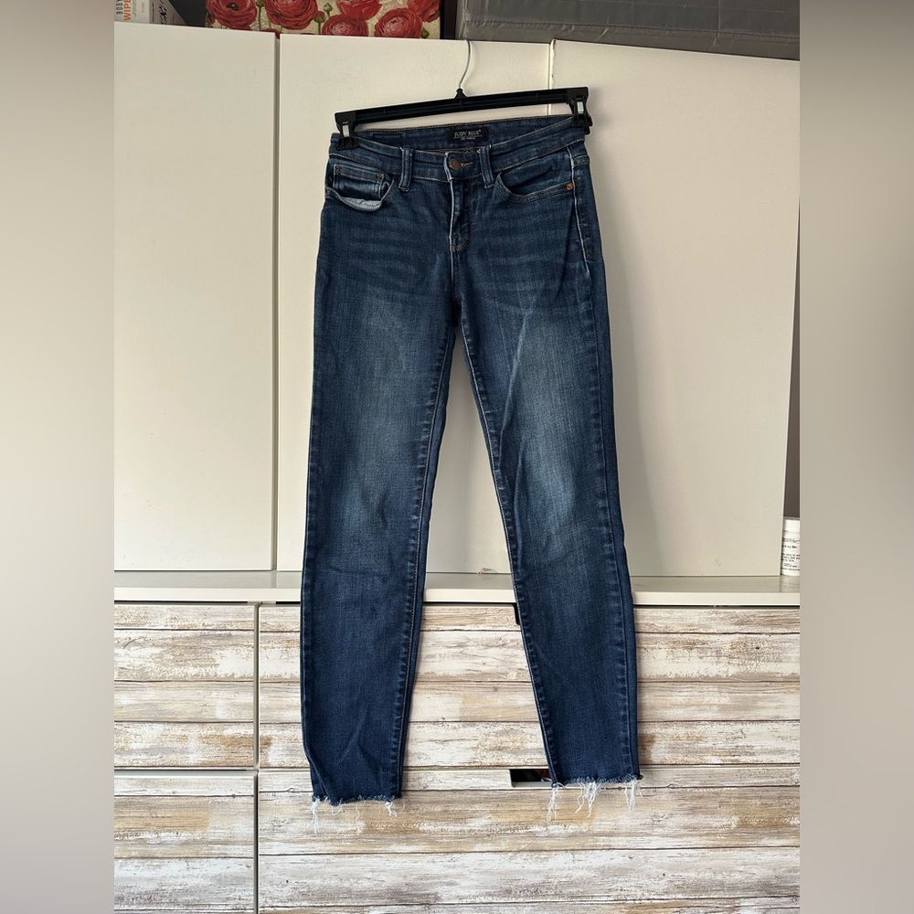 👖 Judy Blue Skinny Jeans Size 3/26 Dark Wash Raw Hem Mid Rise